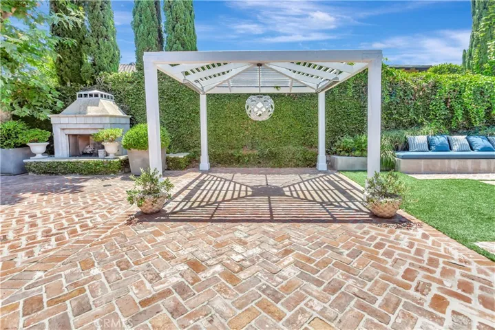 1807 Port Tiffin Place, Newport Beach, California 92660