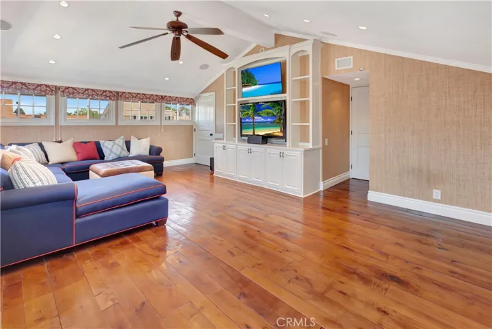 1807 Port Tiffin Place, Newport Beach, California 92660