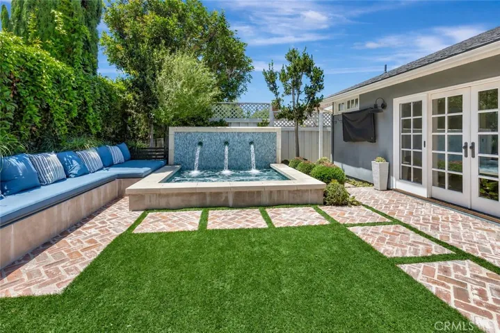 1807 Port Tiffin Place, Newport Beach, California 92660