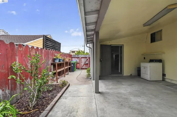 1282 Chapel Ave, San Leandro, California 94579