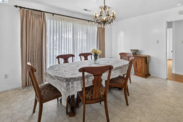 1282 Chapel Ave, San Leandro, California 94579