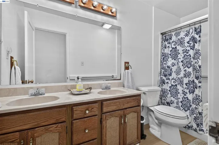 1282 Chapel Ave, San Leandro, California 94579