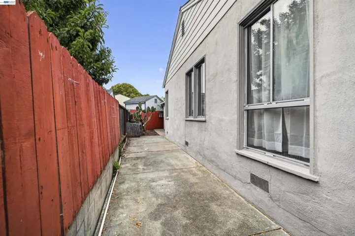 1282 Chapel Ave, San Leandro, California 94579