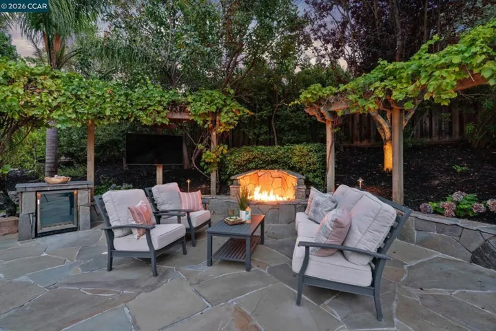 2478 Alamo Country Cir, Alamo, California 94507