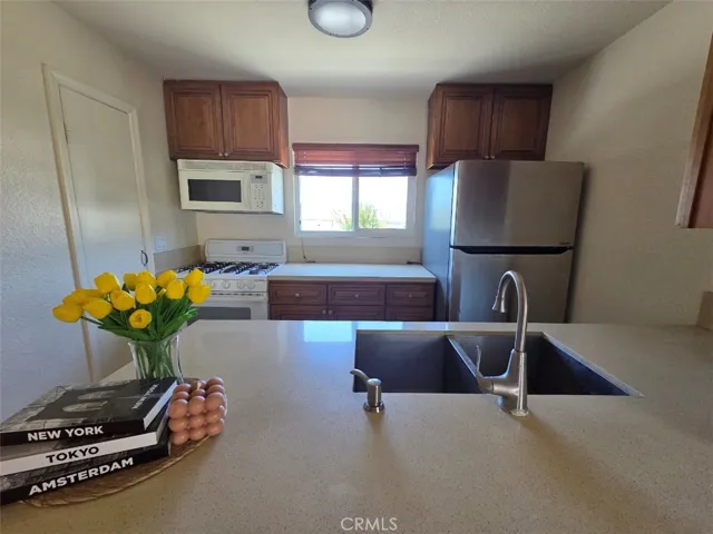 15317 Santa Gertrudes Jj101, La Mirada, California 90638