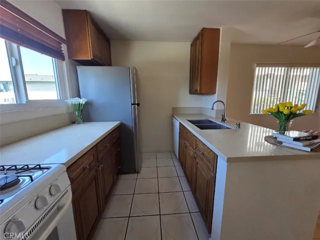 15317 Santa Gertrudes Jj101, La Mirada, California 90638