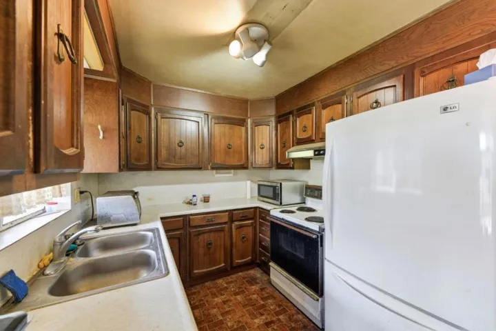 208 Kamson Way, Campbell, California 95008