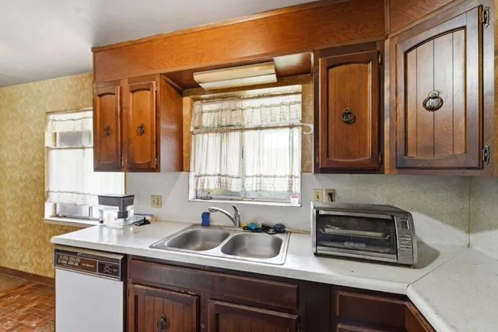 208 Kamson Way, Campbell, California 95008
