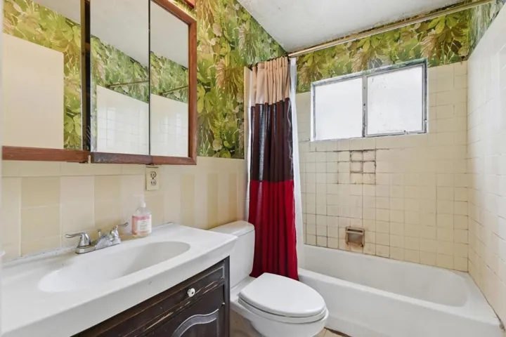 208 Kamson Way, Campbell, California 95008