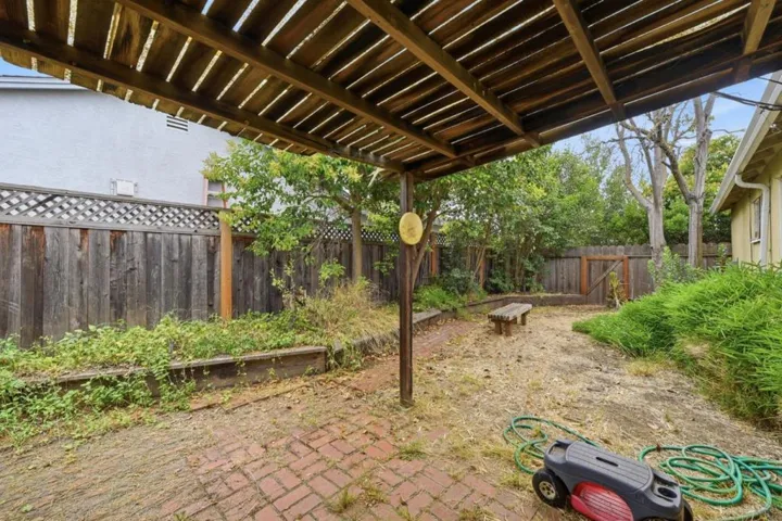 208 Kamson Way, Campbell, California 95008