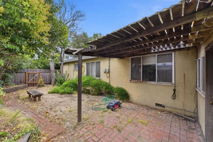 208 Kamson Way, Campbell, California 95008
