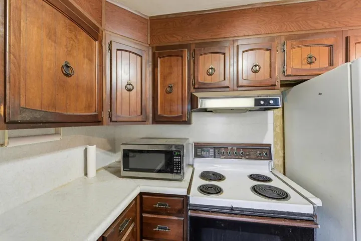 208 Kamson Way, Campbell, California 95008