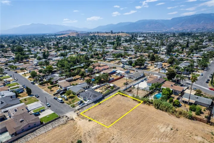 25604 Walker, San Bernardino, California 92346
