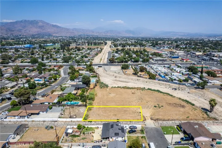 25604 Walker, San Bernardino, California 92346