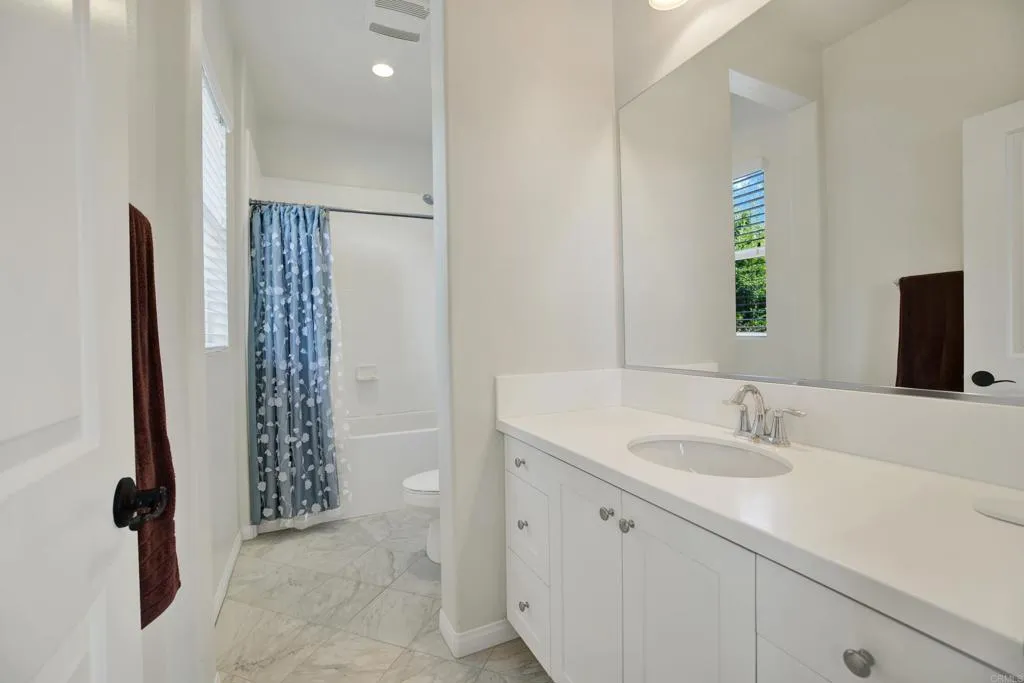 Upstairs Bath