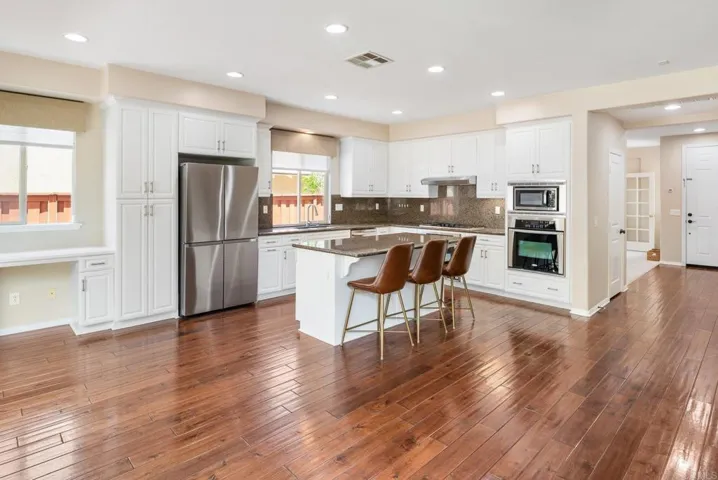 1702 Quiet Trail Dr, Chula Vista, California 91915