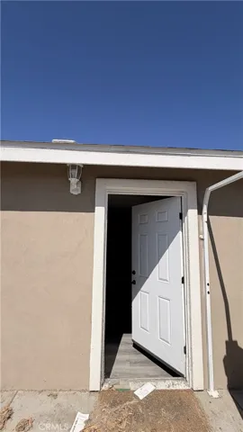 18623 Orange, Bloomington, California 92316