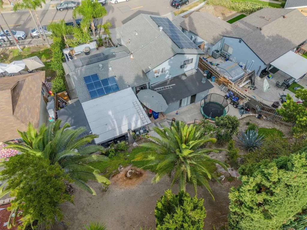 1650 Lisa Avenue, Vista, California 92084 — photo 5