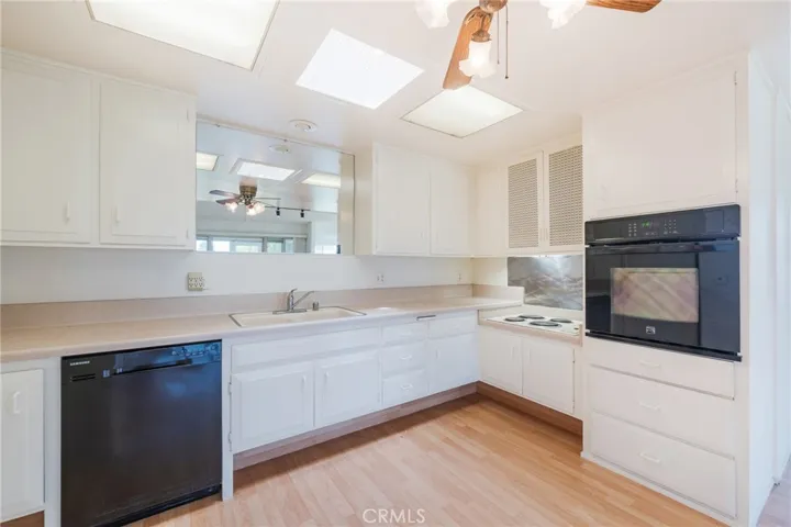1460 Pelham Road 106g, Seal Beach, California 90740