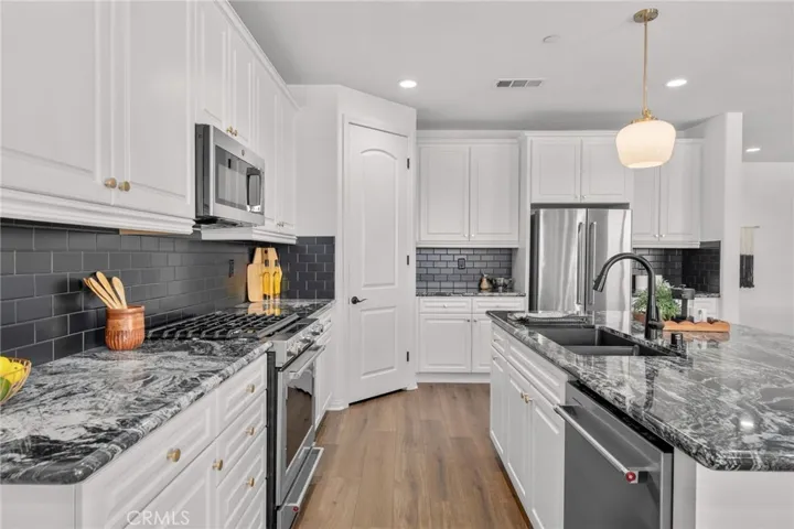 1264 Joshua Tree, Calimesa, California 92320