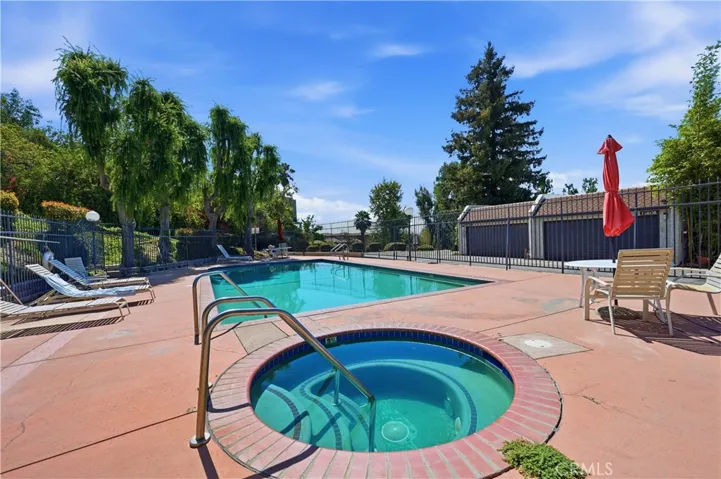 15607 Crestview, Los Angeles, California 91344