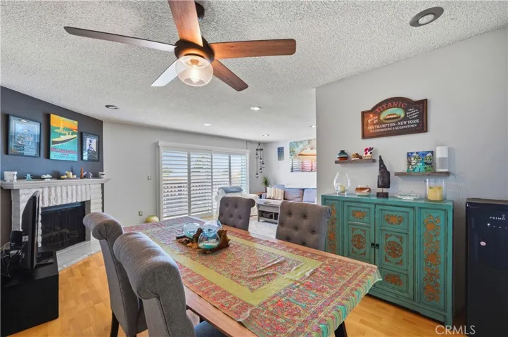 15607 Crestview, Los Angeles, California 91344