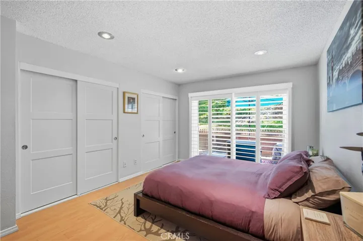 15607 Crestview, Los Angeles, California 91344