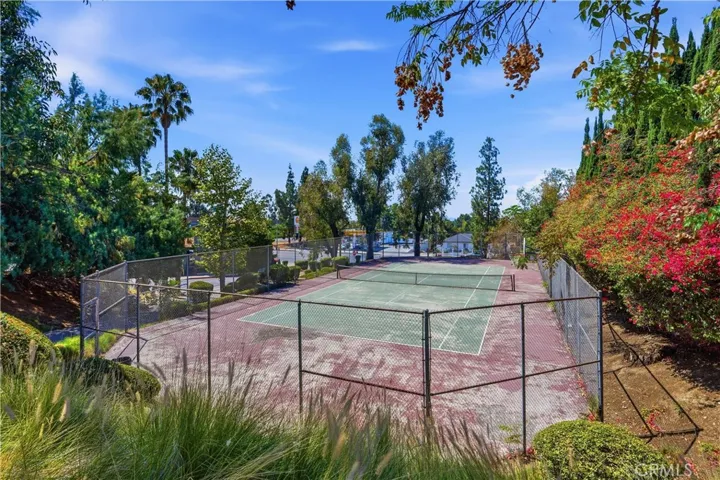 15607 Crestview, Los Angeles, California 91344
