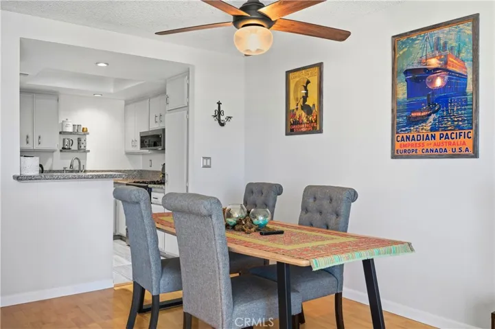 15607 Crestview, Los Angeles, California 91344