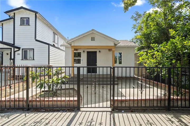 308 N Pasadena Avenue, Azusa, California 91702 — photo 4