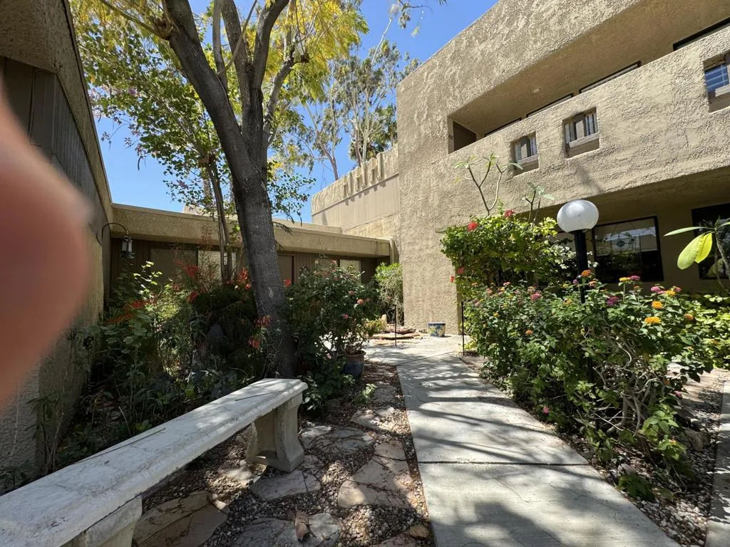 473 W Bradshaw Lane 10, Palm Springs, California 92262 — photo 5