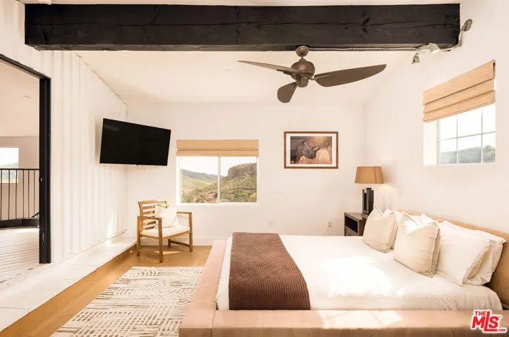 32194 Mulholland Highway, Malibu, California 90265