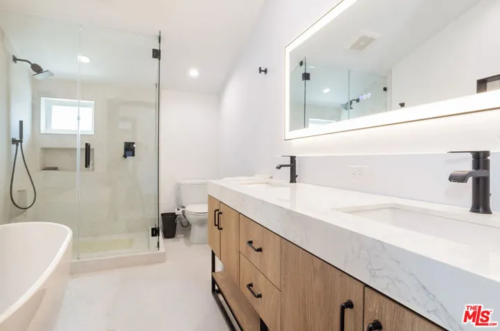 32194 Mulholland Highway, Malibu, California 90265