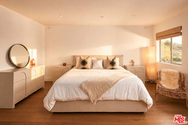 32194 Mulholland Highway, Malibu, California 90265