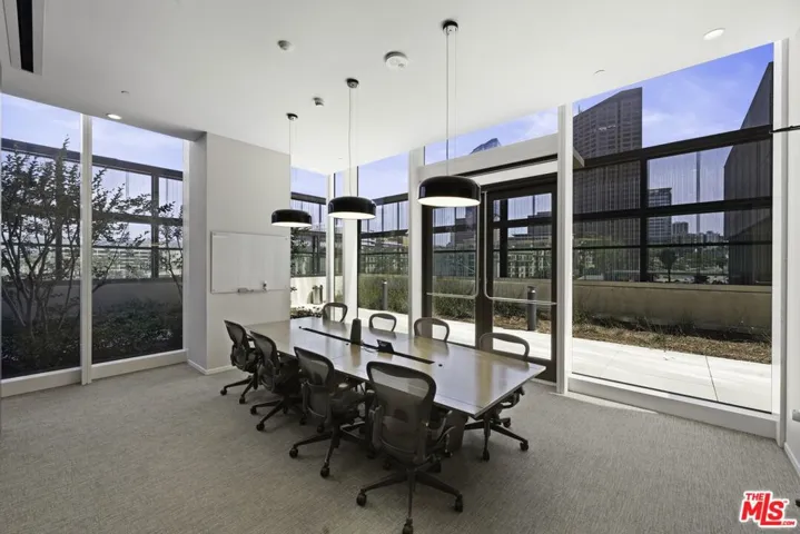 889 Francisco Street 3401, Los Angeles, California 90017