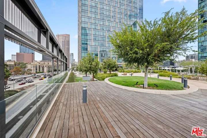 889 Francisco Street 3401, Los Angeles, California 90017