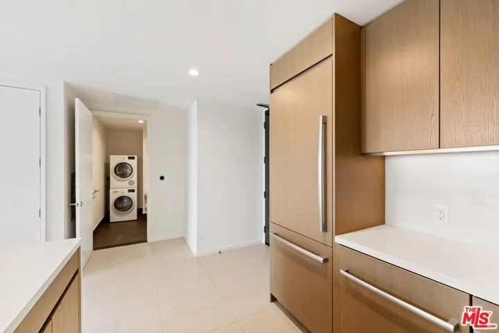 889 Francisco Street 3401, Los Angeles, California 90017