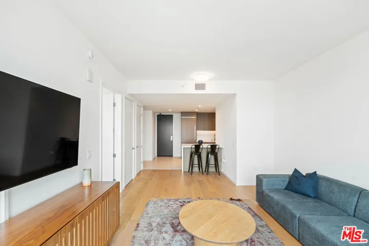 889 Francisco Street 3401, Los Angeles, California 90017
