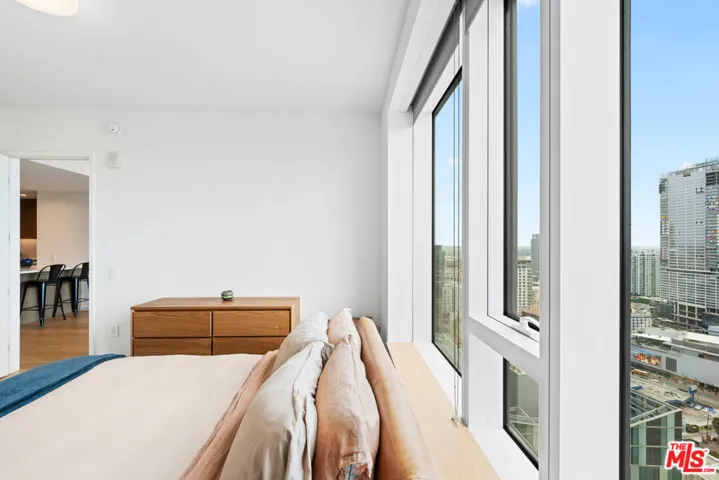 889 Francisco Street 3401, Los Angeles, California 90017