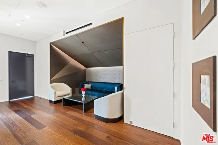 889 Francisco Street 3401, Los Angeles, California 90017