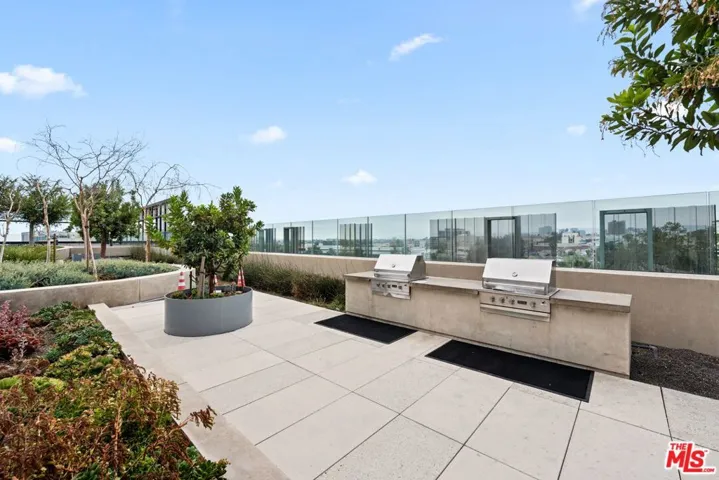 889 Francisco Street 3401, Los Angeles, California 90017