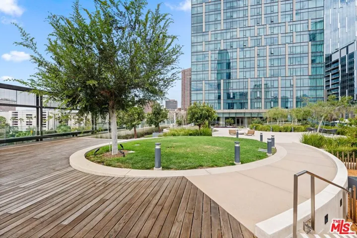 889 Francisco Street 3401, Los Angeles, California 90017
