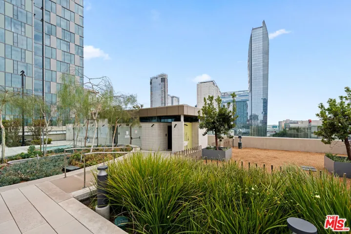 889 Francisco Street 3401, Los Angeles, California 90017