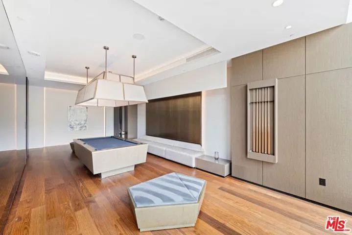 889 Francisco Street 3401, Los Angeles, California 90017