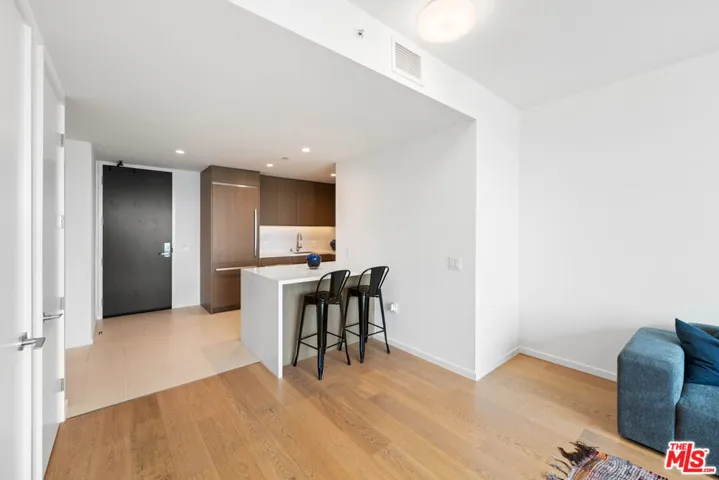 889 Francisco Street 3401, Los Angeles, California 90017