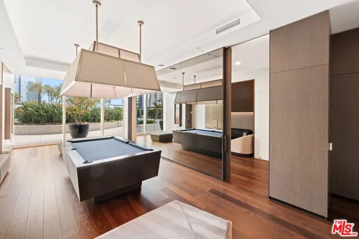 889 Francisco Street 3401, Los Angeles, California 90017