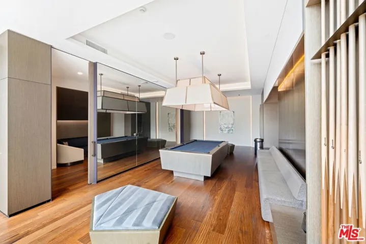 889 Francisco Street 3401, Los Angeles, California 90017