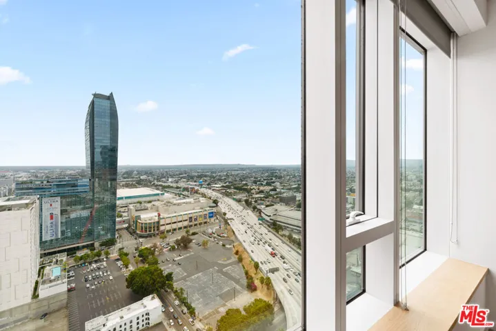 889 Francisco Street 3401, Los Angeles, California 90017