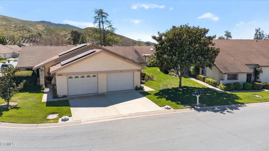 25-web-or-mls-Upmarket Media- 42063Vill-