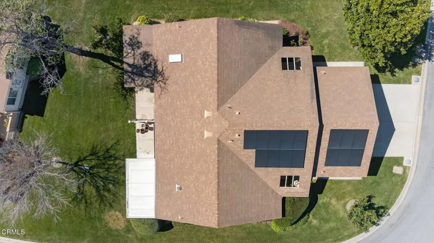 31-web-or-mls-Upmarket Media- 42063Vill-